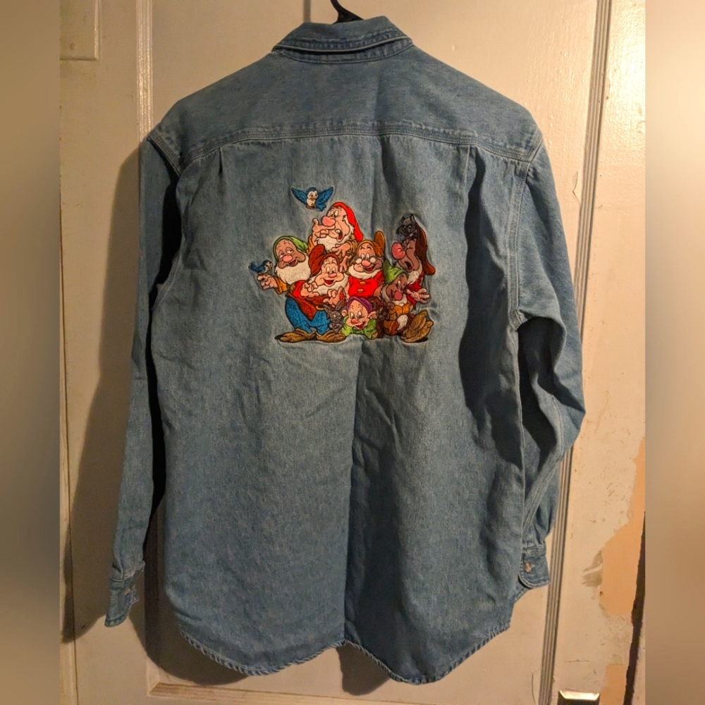 Vintage The Disney Store The 7 Dwarfs Embroidered Button Down